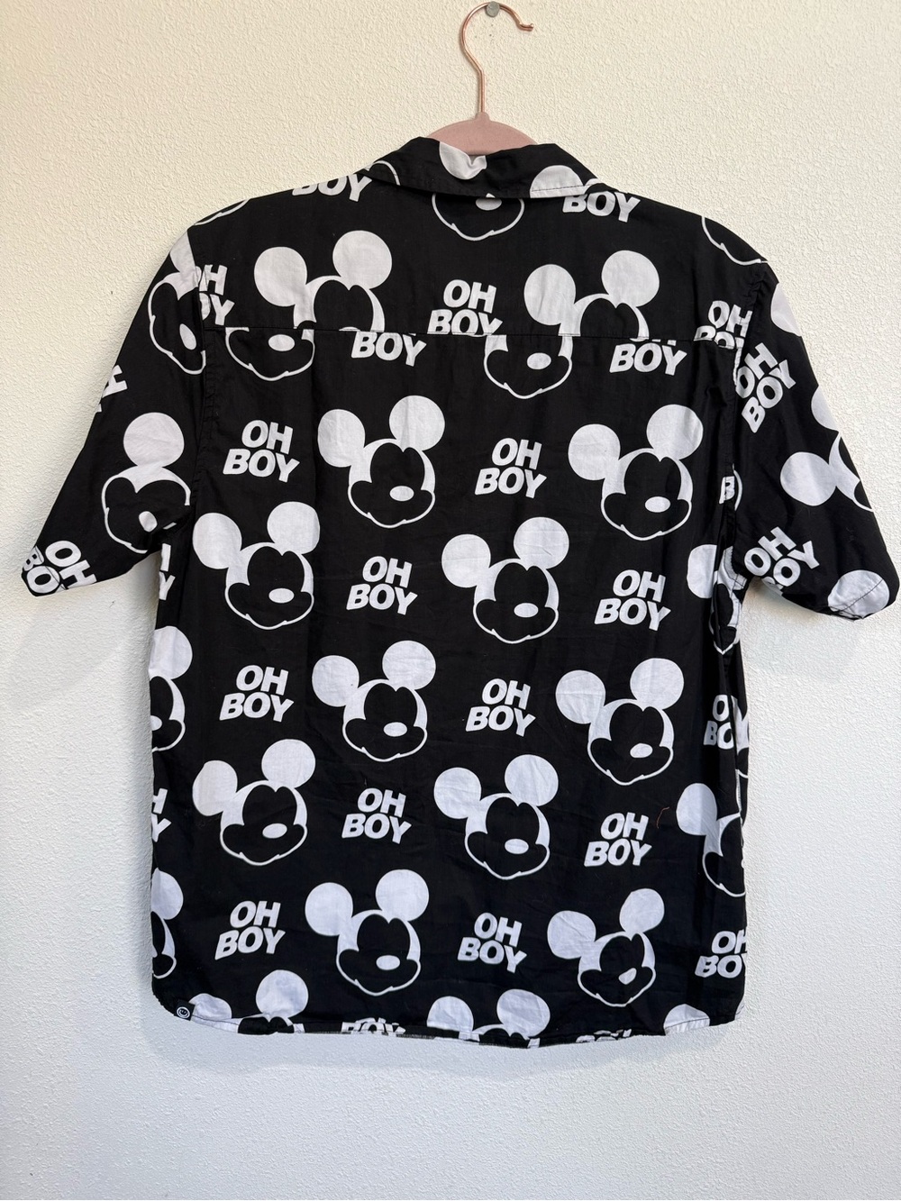 Disney Black & White Mickey 'OH BOY' Button-Down Shirt - Kids - Picture 3 of 7